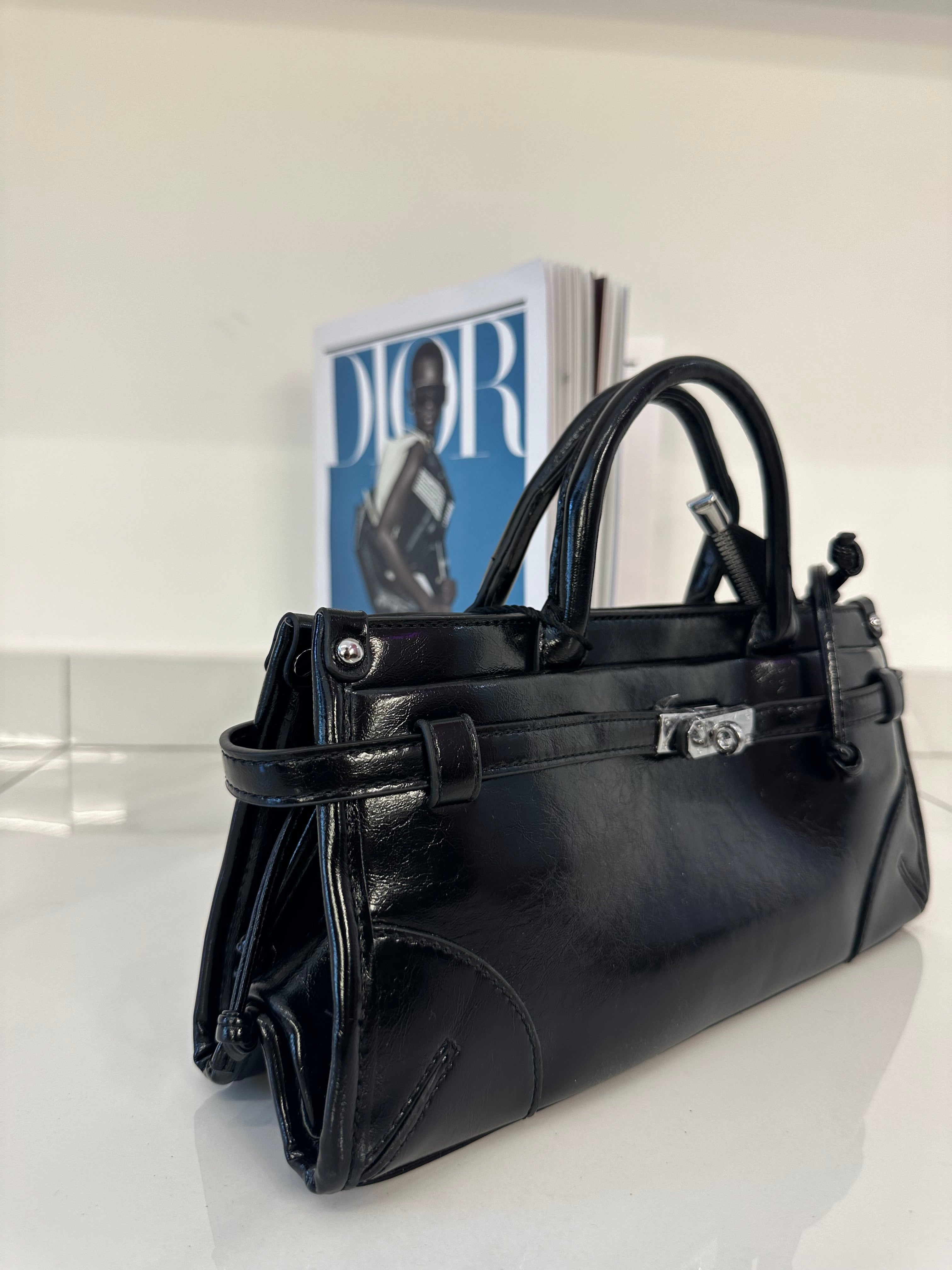 Borsa H