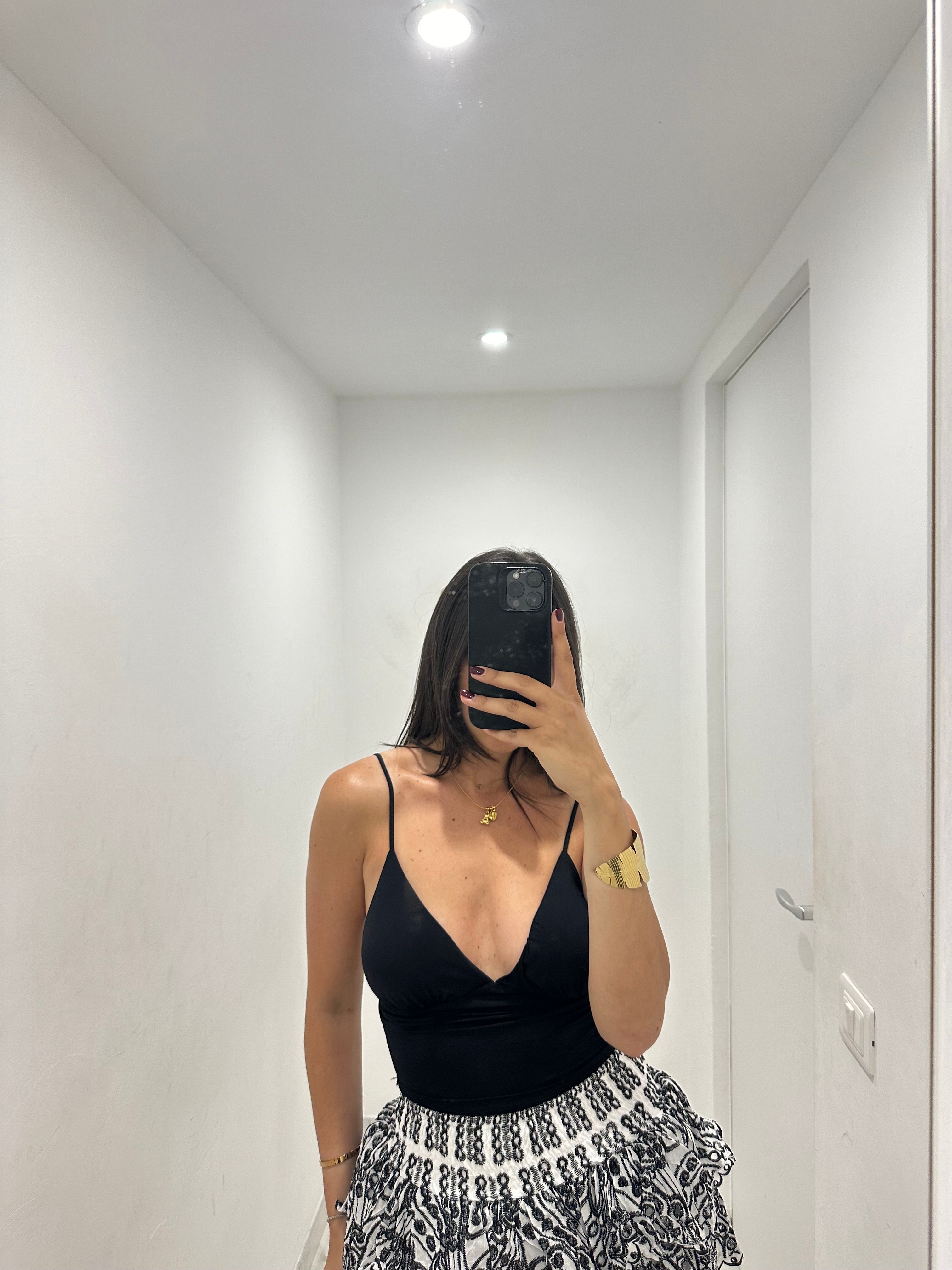 Top “V”