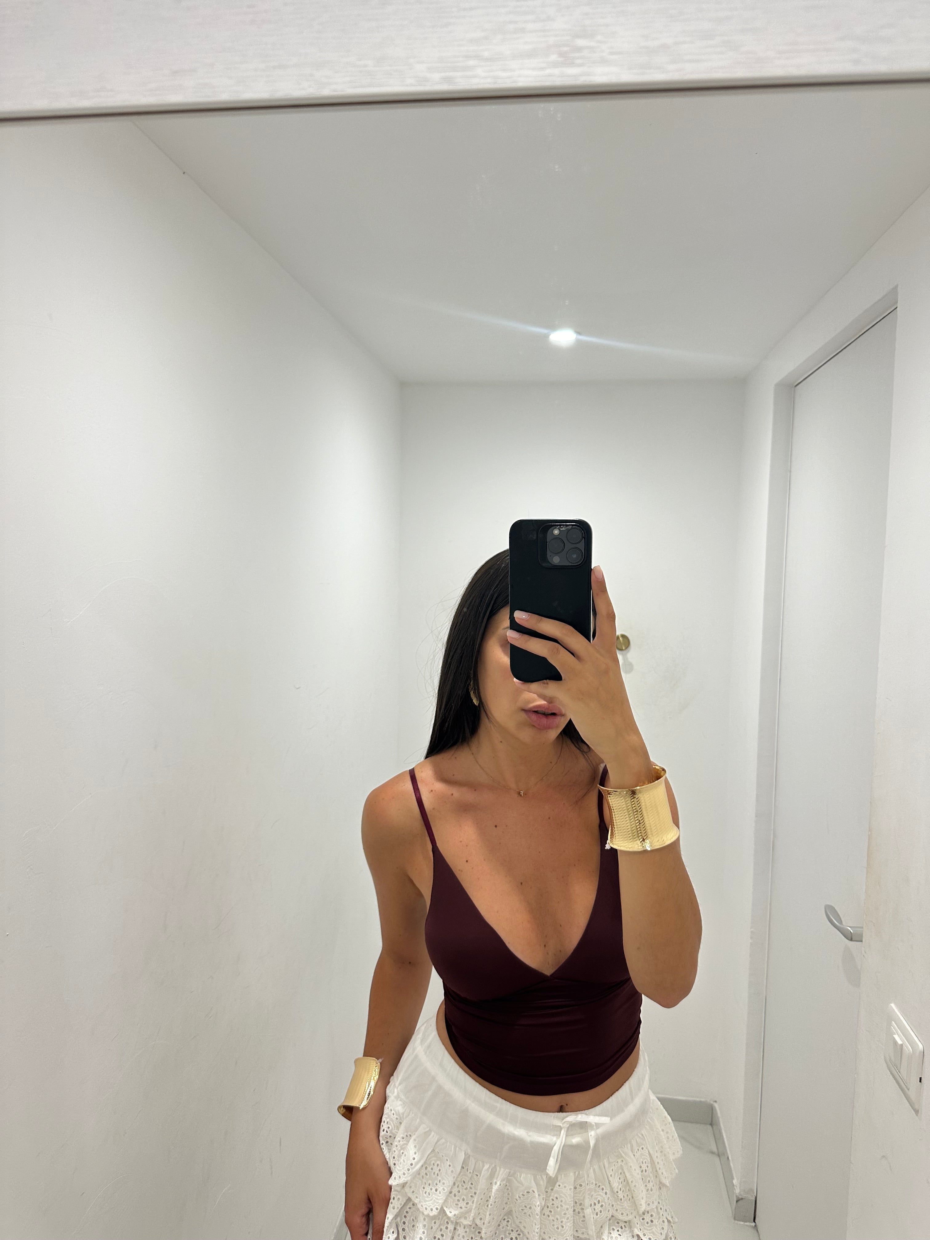 Top “V”