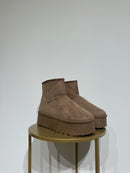 Mod.Ugg stivaletto