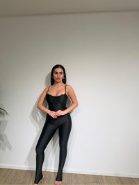 Tutina Holly