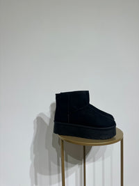 Mod.Ugg stivaletto