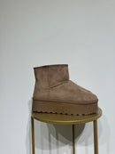 Mod.Ugg stivaletto