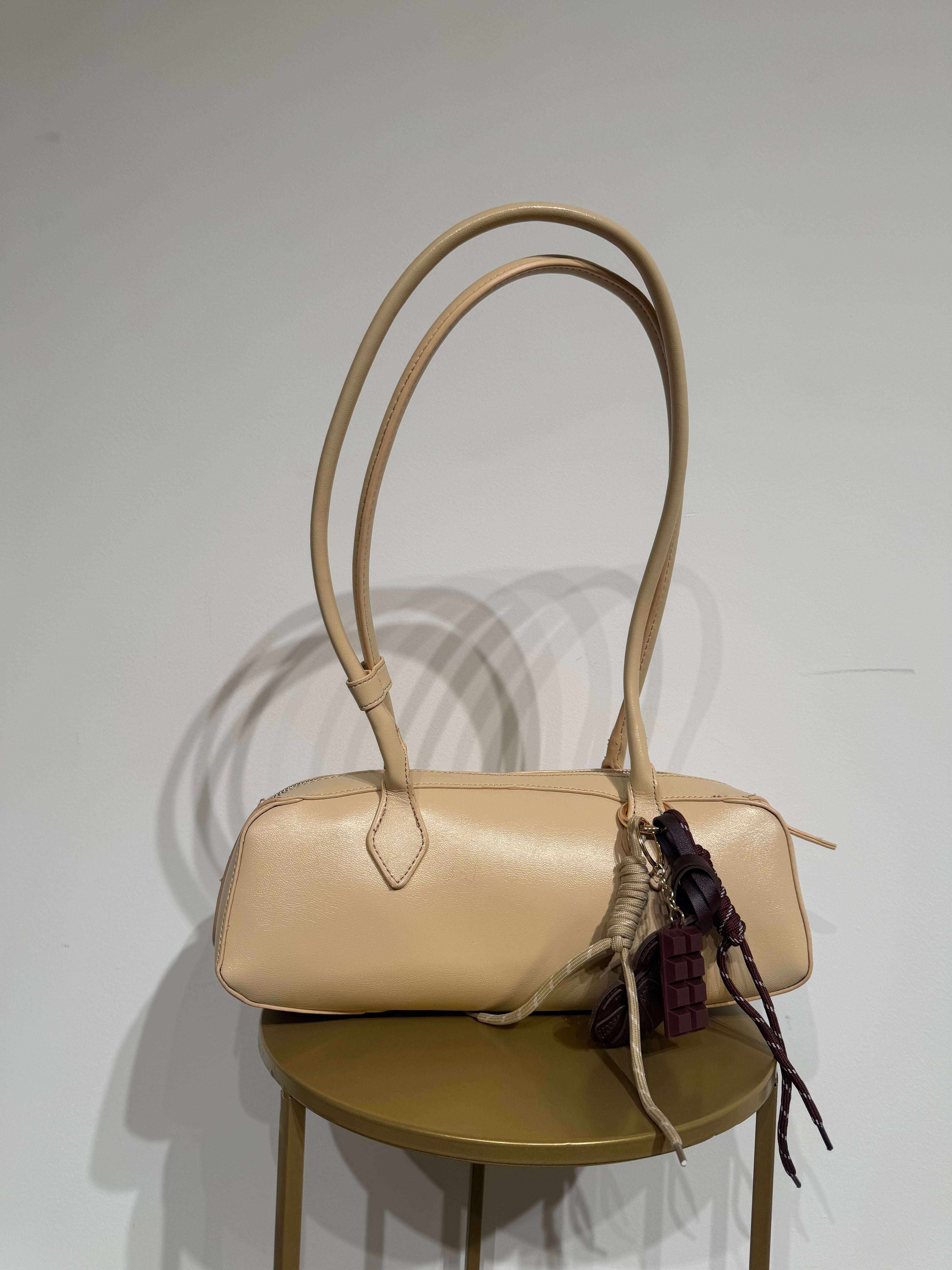 Baguette miumiu